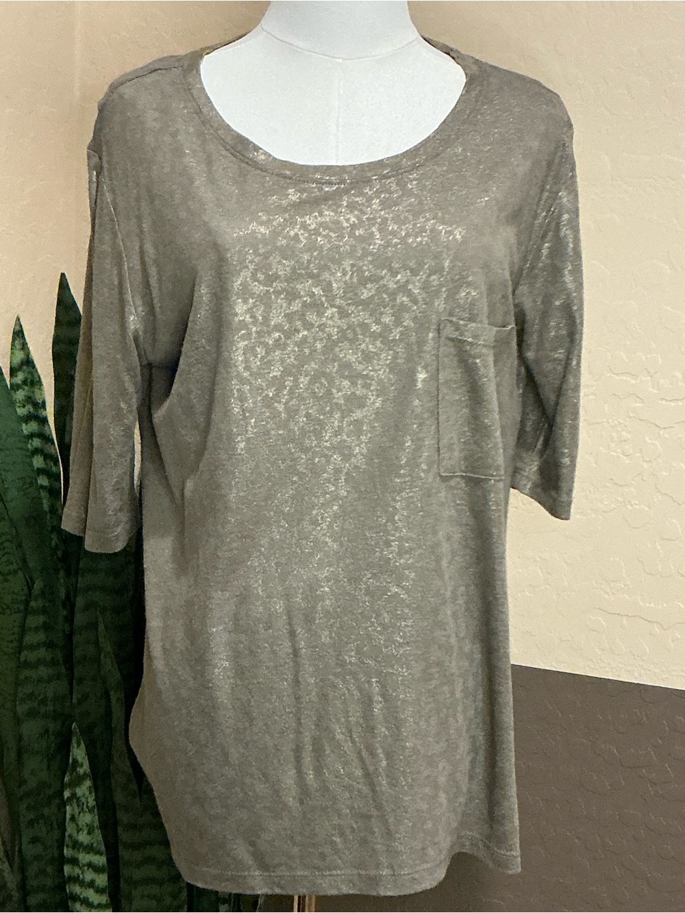 Democracy Metallic Leopard Shimmer Knit Boyfriend Tee 🌟